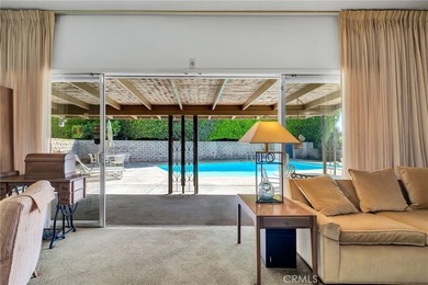 This is an original, very well-preserved, one level Paul R