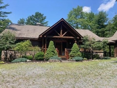Stunning 2,600 sq ft Adirondack-style home embodies th essence - photo 2