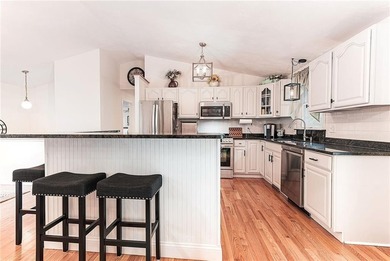 Are you looking for a new home with nothing to do but move in? - photo 9