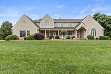 Welcome to your own private retreat nestled on 5.67 breathtaking - photo 2