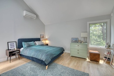 Step into effortless elegance with this contemporary 3-bed - photo 13