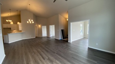 COMPLETED NEW CONSTRUCTION - MOVE-IN READY! Experience - photo 18