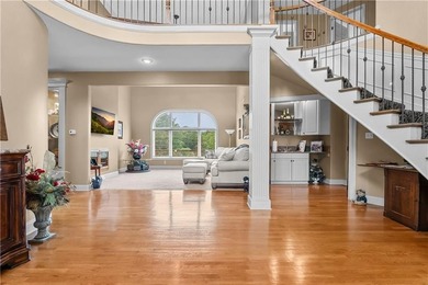 Welcome to your own private retreat nestled on 5.67 breathtaking - photo 10