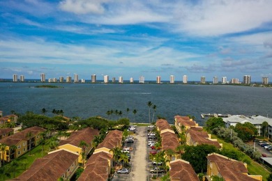 Experience luxury in waterfront Bay Reach, a gated community - photo 27