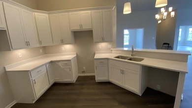 COMPLETED NEW CONSTRUCTION - MOVE-IN READY! Experience - photo 33