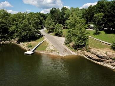 Custom Home on 3 WF lots, 2 DOCKS, Large Shop & Garage! - photo 29