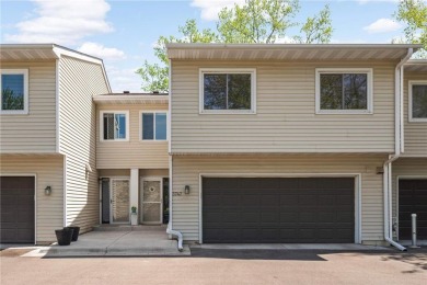 Lake Townhome/Townhouse Sale Pending in Saint Anthony, Minnesota