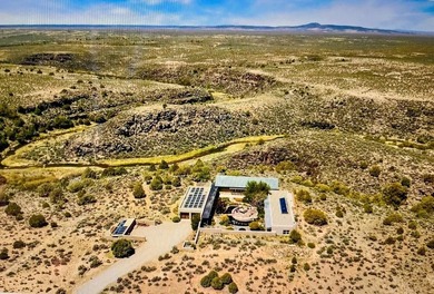 SPECTACULAR, UNIQUE, RAMMED-EARTH, RIVER-FRONTAGE HOME, close to - photo 1