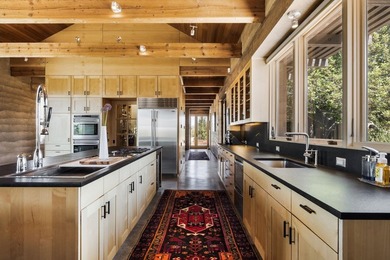 SPECTACULAR, UNIQUE, RAMMED-EARTH, RIVER-FRONTAGE HOME, close to - photo 4