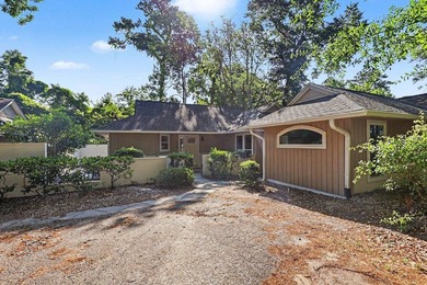 Charming patio home nestled in the serene town of Briarcliffe - photo 2