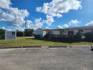 PRIME COMMERCIAL OPPORTUNITY IN DOWNTOWN LEHIGH ACRES! ~3/4 Acre - photo 3