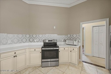 Welcome to the highly desirable Jacksonville Golf & Country Club - photo 13