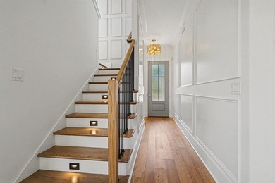 Beautifully upgraded custom home just a short walk, golf cart - photo 4