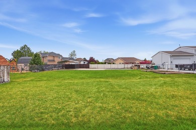 Welcome to picturesque Highland, Utah! This stunning rambler - photo 38