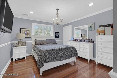 Welcome home! Freshly painted walls and crisp trim throughout - photo 47