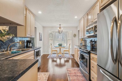 A nice solid home on a shady lot and relaxing environment. You - photo 11