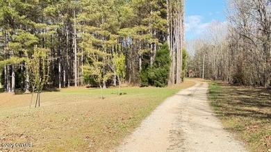 This is a well developed, once in a lifetime, recreational farm - photo 11