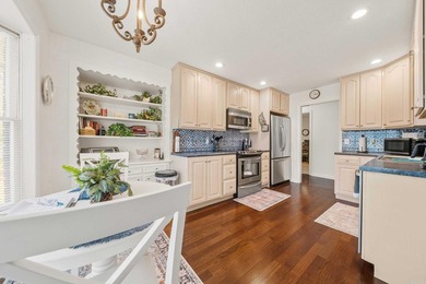 A nice solid home on a shady lot and relaxing environment. You - photo 14