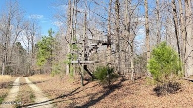 This is a well developed, once in a lifetime, recreational farm - photo 14