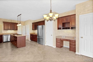 Luxury Golf Course Living Awaits! Sprawling ranch home sits near - photo 10