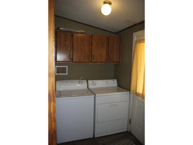 Great location in Eagle Nest! Corner lot with .57 acres. Large 2 - photo 6