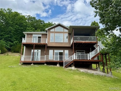 It's time to take a look at this one!!! Luxury lakefront living - photo 2