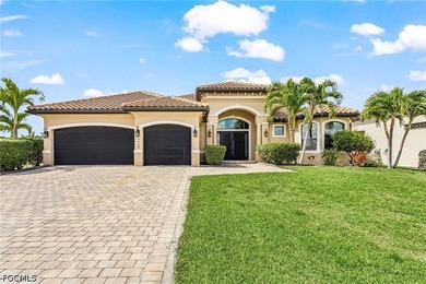 Welcome to your dream home! This stunning FOUR-bedroom, FOUR - photo 3