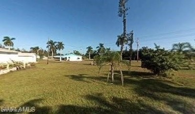 Charming Corner Lot in Bokeelia Nestled in the serene and - photo 3
