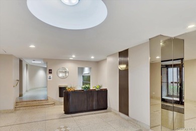 Woodlawn Heights! Welcome to this oversized co-op. A commuters