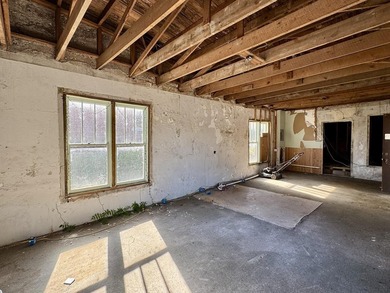 Located in the heart of Historic Downtown Calico Rock, this - photo 3