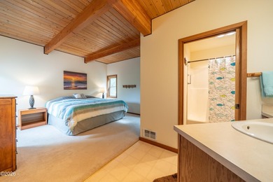 Enjoy carefree living in this ocean view coastal retreat. This - photo 28
