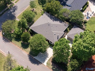 Welcome home to one of Blossomwood's favorite neighborhoods! - photo 35
