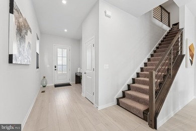 Nearly 3200 SF across 3 spacious levels! Now at a NEW PRICE! - photo 4