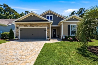 Live the Market Common lifestyle in this completely turnkey 4 - photo 1