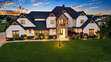 Set within Highland Pointe, the prestigious gated neighborhood - photo 2