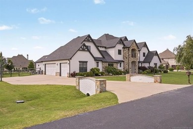 Set within Highland Pointe, the prestigious gated neighborhood - photo 3