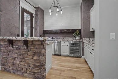 Set within Highland Pointe, the prestigious gated neighborhood - photo 10