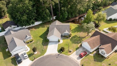 Sweet home with 3 bedrooms, 2 baths and a 2 car garage situated - photo 2