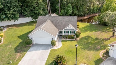 Sweet home with 3 bedrooms, 2 baths and a 2 car garage situated - photo 3