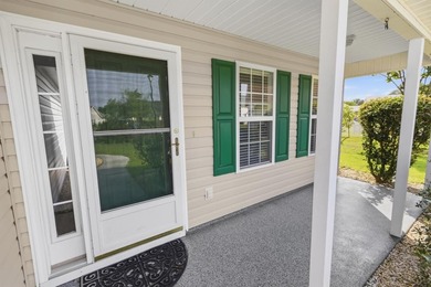 Sweet home with 3 bedrooms, 2 baths and a 2 car garage situated - photo 4
