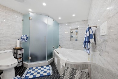 Welcome to this totally renovated, all-brick Elegant 4-bedroom - photo 22