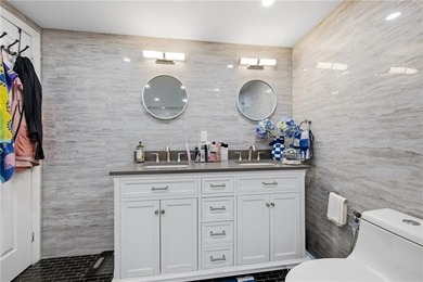 Welcome to this totally renovated, all-brick Elegant 4-bedroom - photo 23