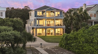Five-bedroom, three-and-a-half-bathroom oceanfront estate with - photo 7