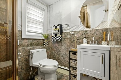 Welcome to this totally renovated, all-brick Elegant 4-bedroom - photo 29