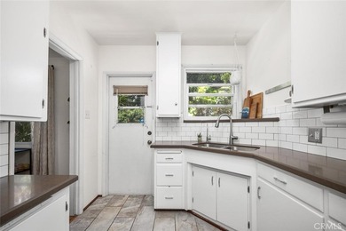 Charming Belmont Heights Living Just Moments from the Coast! - photo 10