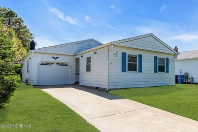 Wow! turn key home...pack your bags! Beautifully updated 1,364 - photo 2