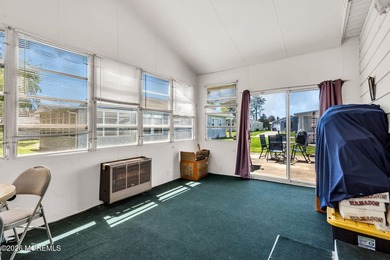 Wow! turn key home...pack your bags! Beautifully updated 1,364 - photo 6