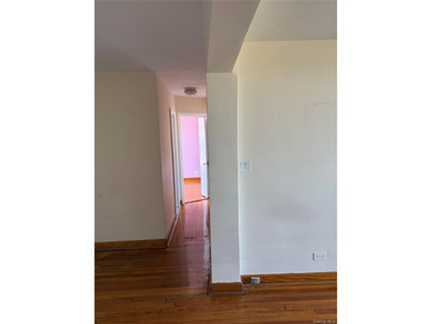 Welcome to this bright and spacious 2-bedroom, 1-bathroom co-op - photo 9