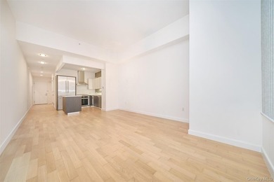 Investor friendly unit Only currently tenant occupied. Welcome - photo 2