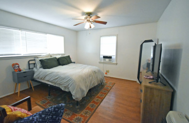 32 acres,3 Homes, 4 Septics,Carports, RVShop, Barns & PrivateLake - photo 13